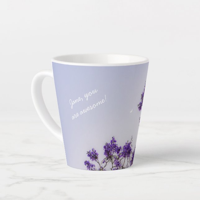 Caneca De Café Latte Personalized “You Are Awesome” Jacaranda Sky (Ângulo esquerdo)
