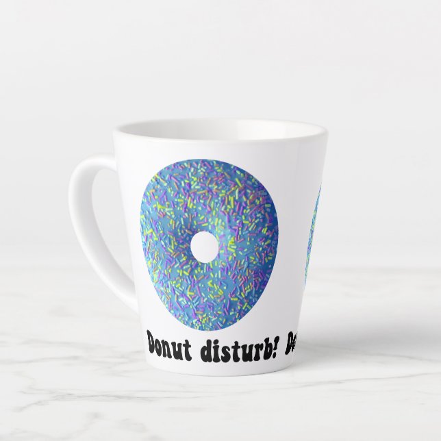 Caneca De Café Latte Perturbação da rosquinha (Ângulo esquerdo)