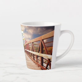 Caneca De Café Latte Ponte rustica de madeira no país