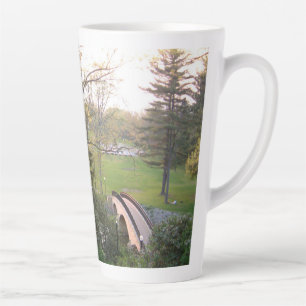 Caneca De Café Latte Pôr do sol da Ponte da Arco-íris no Grove City Col