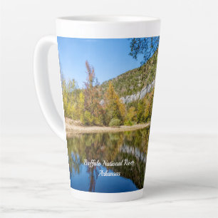 Caneca De Café Latte Reflexões De Queda Do Rio Latte, Búfalo