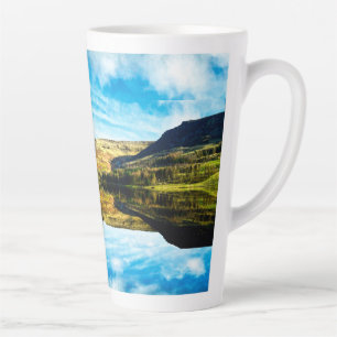 Caneca De Café Latte Reservatório de Dovestone no inverno