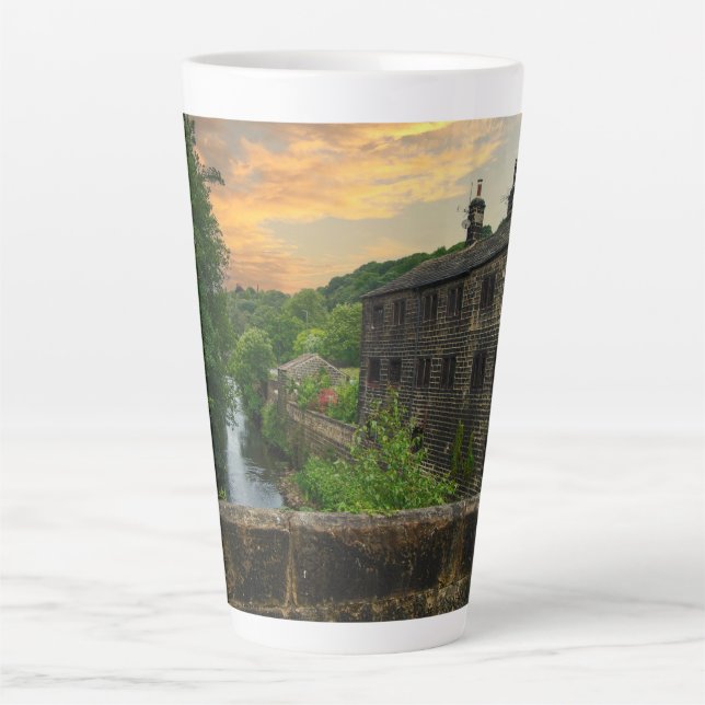 Caneca De Café Latte Rio Calder a partir da Ponte Hawksclough (Frente)