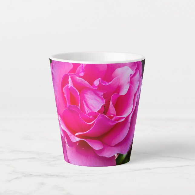 Caneca De Café Latte Rosa rosa delicada. (Frente)