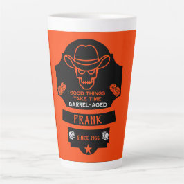 Caneca De Café Latte Sobre A Colina Envelhecendo