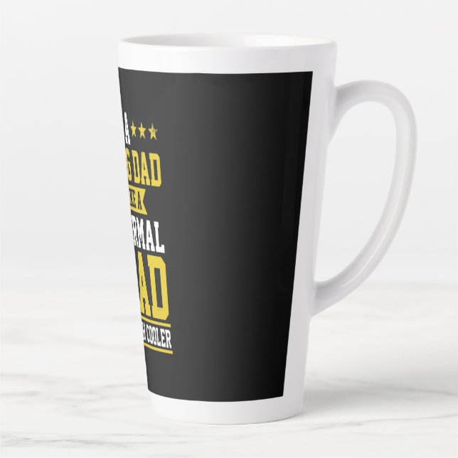 Caneca De Café Latte Sou um Pai de surfe como um Pai normal (Direita)