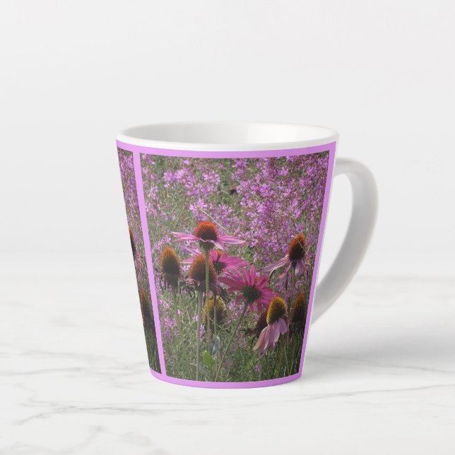 Caneca De Café Latte Sun Hat Flowers Collage Latte Mug (Ângulo direito)