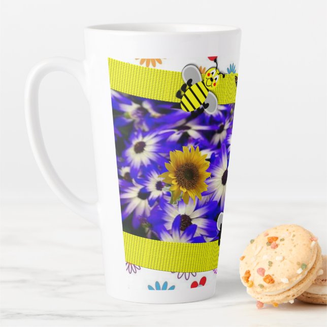 Caneca De Café Latte Sunflower Bumblebee Latte Mug (In Situ)