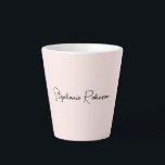 Caneca De Café Latte Tipografia de Nome de Monograma Blush Minimalista<br><div class="desc">Caneca Personalizada Moderna Simples Elegante Feminina Cor-de-Rosa Lindo Nome Personalizado Assinatura Script. Este design apresenta nome personalizado em uma fonte de assinatura elegante e manuscrita (ou caligrafia) em um fundo rosa pastel ou rosa claro. Fácil de personalizar. Ótimo presente feminino e elegante para aquecimento de casa, também para aniversário, dia...</div>