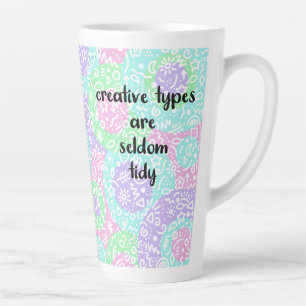 Caneca De Café Latte Tipos criativos raramente são coágulos coloridos
