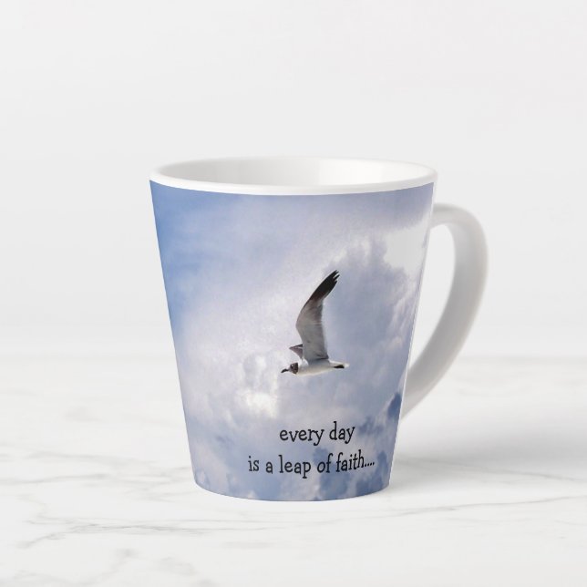 Caneca De Café Latte "Todos os dias" Latte Mug (Ângulo direito)