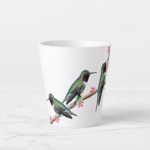 Caneca De Café Latte Três beija-flores soltos num ramo de fio