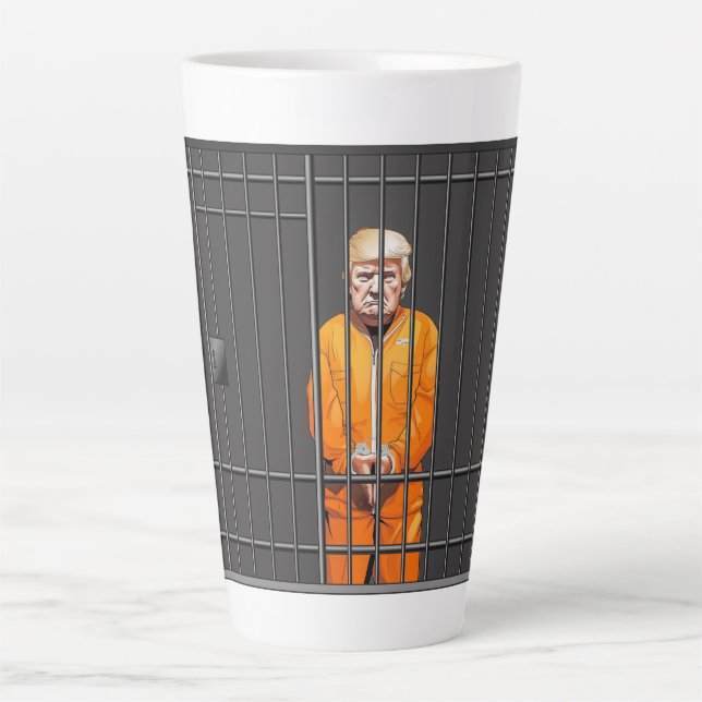 Caneca De Café Latte Trump in Jail Latte Mug (Frente)