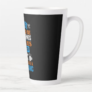 Caneca De Café Latte Uma Garota Deveria Ser Casada Com Mecânica