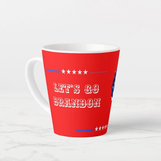 Caneca De Café Latte Vamos Personalizado GO BRANDON Trump 2024 US Flag  (Ângulo esquerdo)