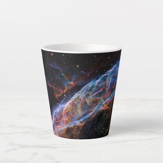 Caneca De Café Latte Veil Nebula Supernova Mantém Telescópio Hubble (Frente)