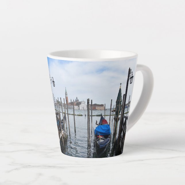 Caneca De Café Latte Vêneto  (Ângulo direito)