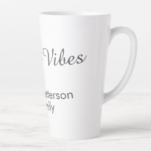 Caneca De Café Latte Vibrações alegres Natal vermelho adicionar nome da