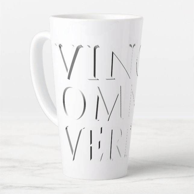 Caneca De Café Latte VINCIT OMNIA VERITAS - Lata Leve (Ângulo esquerdo)