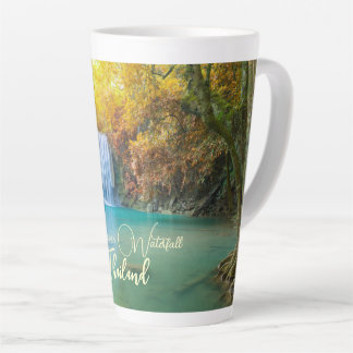 Caneca De Café Latte Visão de queda de Erawan Waterfall Tailândia