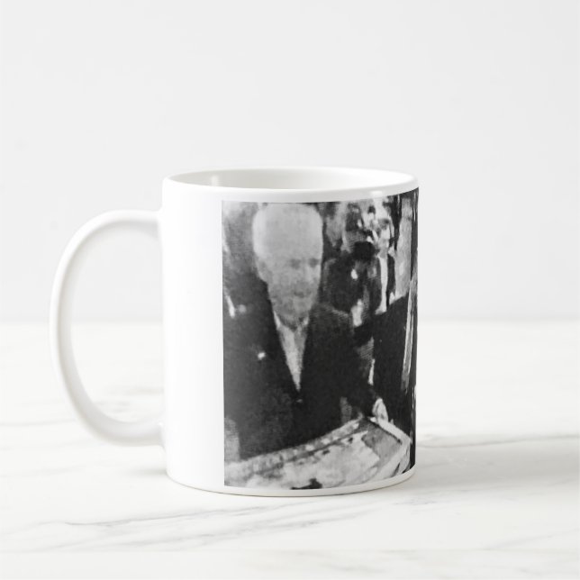 CANECA DE CAFÉ #LAURAHGUILLENWRIGHT & #JOEBIDEN (Esquerda)