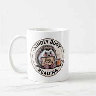 Caneca De Café Leitura de Crachá Hedgehog Bindly Ocupado
