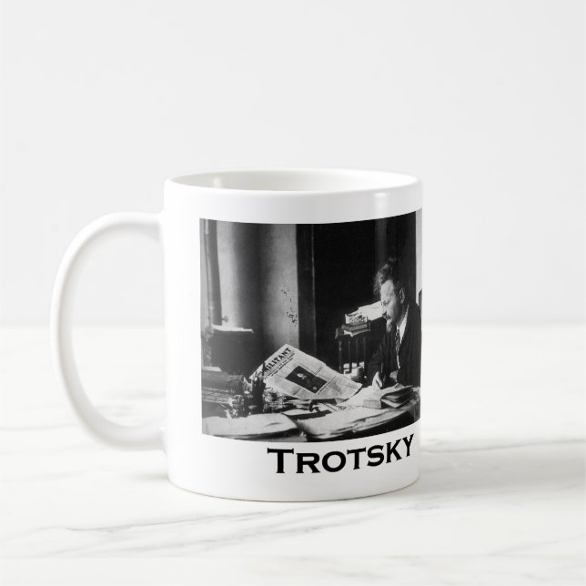 Caneca De Café Leitura de Trotsky "o militante " (Esquerda)