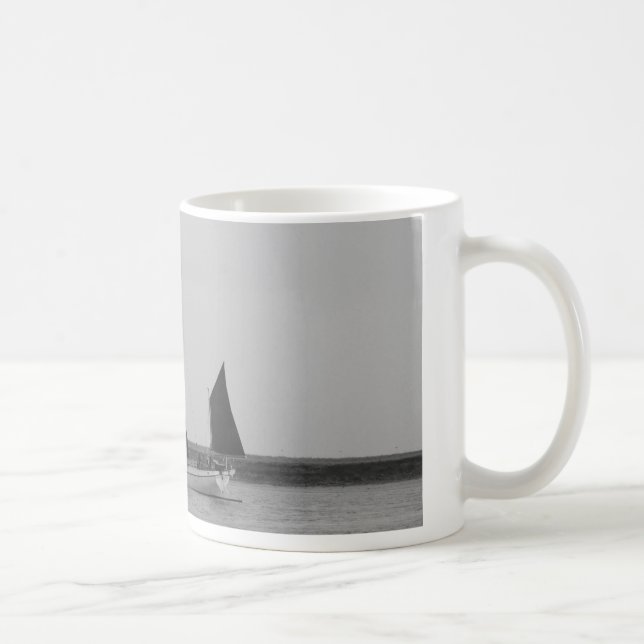 Caneca De Café Lembrete de Barcaça à Vela (Direita)