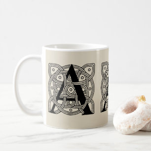 Caneca De Café Letra A Monograma Impressão de Nó Celta Vintage