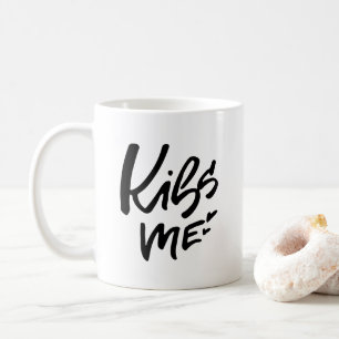 Caneca De Café Letra Beija-Me Manuscrita