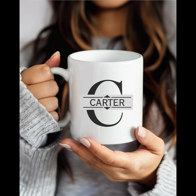 Caneca De Café Letra C | Monograma de Divisória em Preto (Letter C Monogram Wedding Mugs)