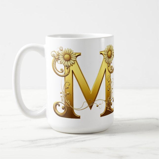 Caneca De Café Letra M Dourada Elegante Com Enfeites Florais (Esquerda)