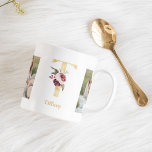 Caneca De Café Letra Moderna Dourada Flor T | Dois Monogramas fot<br><div class="desc">Letra Moderna Dourada Flor T | Dois Monogramas fotográficos</div>
