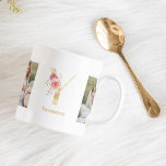 Caneca De Café Letra Moderna Dourada Flor Y | Dois Monogramas fot<br><div class="desc">Letra Moderna Dourada Flor Y | Dois Monogramas fotográficos</div>