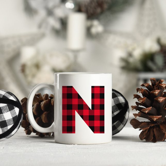 Caneca De Café Letra Negra-Xadrez Negra-Negra-Bold-N-Monograma (Letter N Monogram Christmas Coffee Cup)
