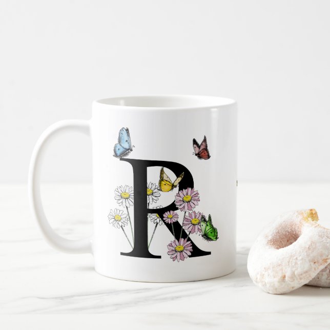 Caneca De Café Letra R Borboleta Floral Monograma Inicial (Com Donut)
