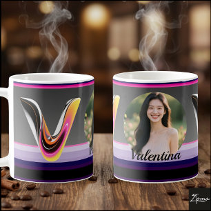Caneca De Café Letra V Neon Fluido Abstrato Brilhante