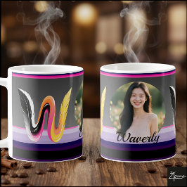 Caneca De Café Letra W Fluida Abstrata em Neon com Pena