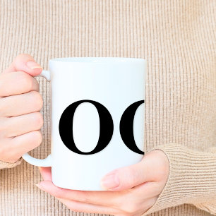 Caneca De Café Letras de Negrito Mínimo Elegante Clássicas do Mon