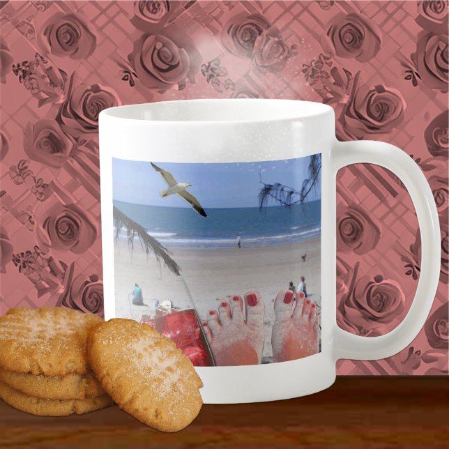 CANECA DE CAFÉ LEVANTA UMA PRAIA (beach scene, relaxing view.)