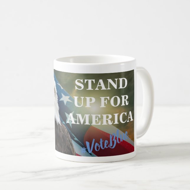 Caneca De Café LEVANTE-SE PARA A AMÉRICA #VoteBlue (Frente Esquerda)