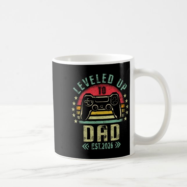 Caneca De Café Leveled Up To Dad 2026 Promoted To Daddy Level Unl (Direita)