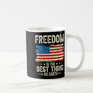 Caneca De Café Liberdade é a coisa na terra bandeira dos eua