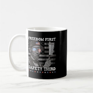 Caneca De Café Liberdade Primeiro Segurança Terceira Fogos de Art