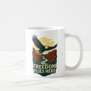 Caneca De Café Liberdade Voa Aqui Retro Eagle Trabalho de arte