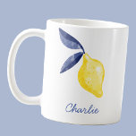 Caneca De Café Limão Personalizado<br><div class="desc">design de limão de citros bonito a aquarelas com folhas azuis marinhos para uma foto frutífera de verão da Vitamina C. Arte original de Nic Squirrell. Alterar ou remover o nome a personalizar.</div>