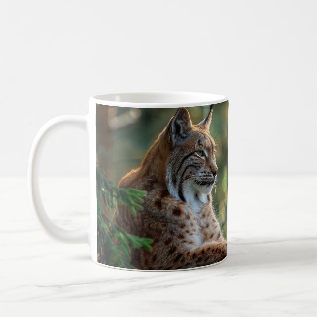 Caneca De Café Lindo lince relaxando em uma rocha (Esquerda)