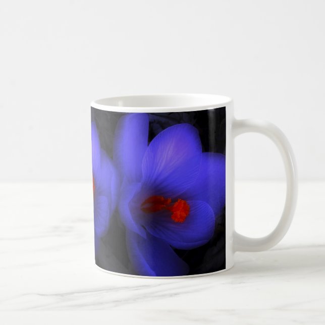 Caneca De Café Lindos Blooms de Crocus Roxo (Direita)