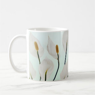 Caneca De Café Lírios Brancos Flores Azuis Sem Costura