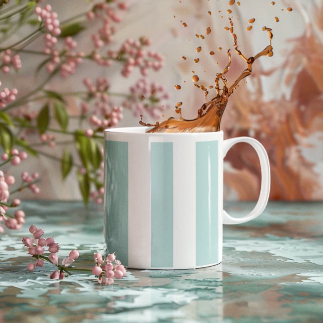 Caneca De Café Listras Verticais em Teal Claro e Branco (Pale Teal and White Vertical Stripes Coffee Mug)